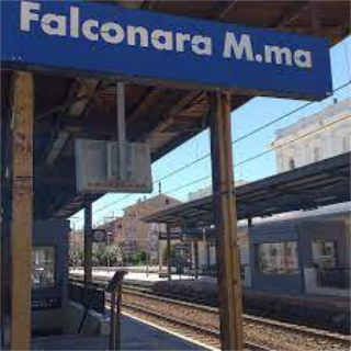 Travolto da un treno in transito, choc alla stazione ferroviaria di Falconara 